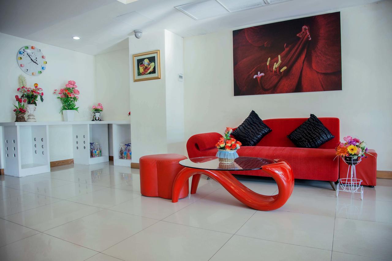Bird Hotel Chonburi Exterior foto