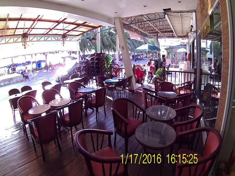 Bird Hotel Chonburi Exterior foto