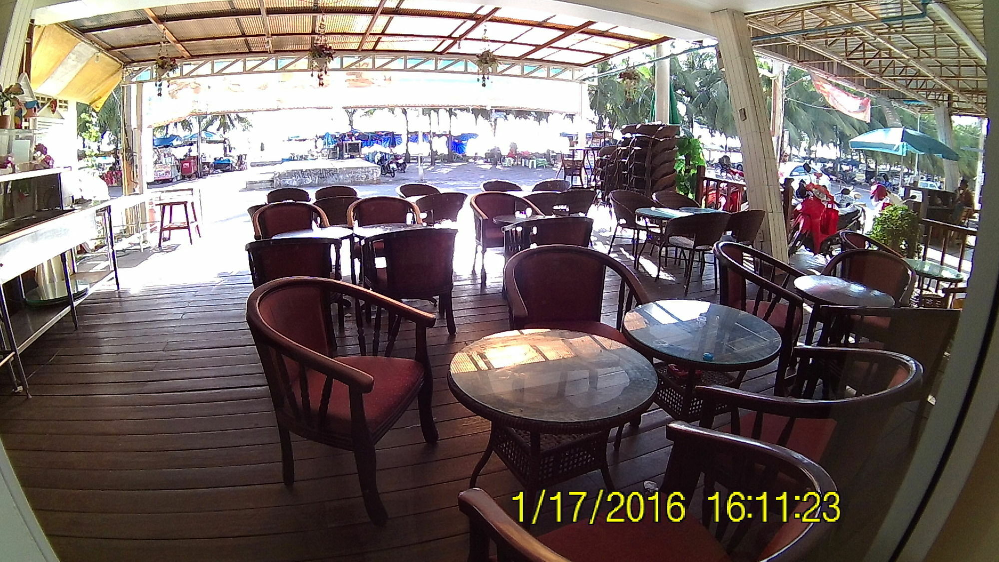 Bird Hotel Chonburi Exterior foto